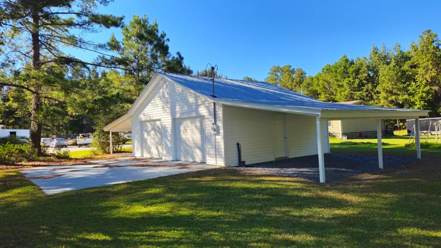 2720 Loop Rd., Loris, SC 29569 - #3