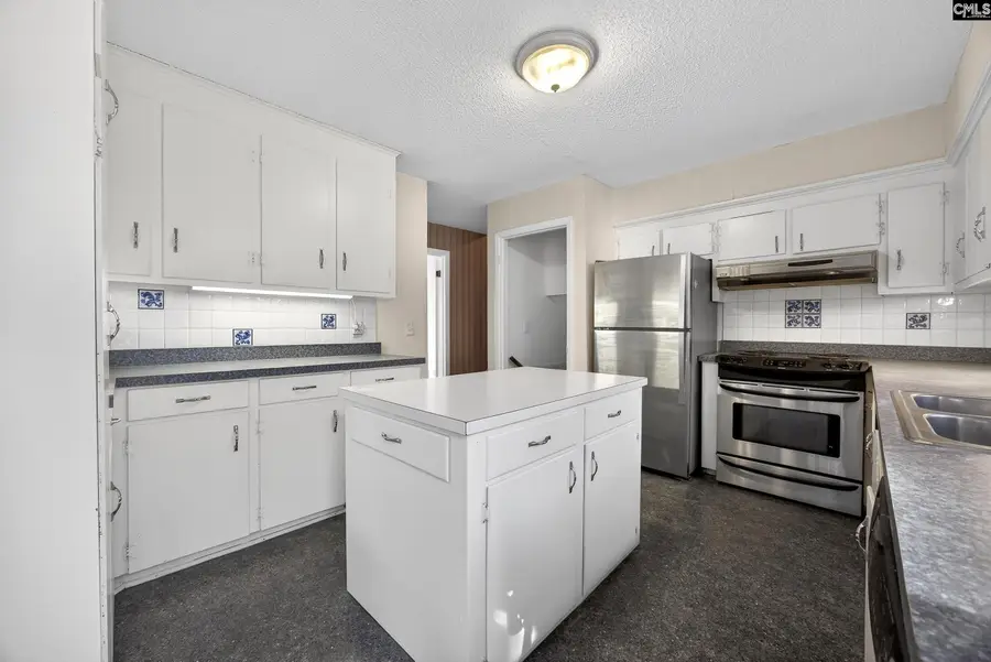 1305 Alpine Drive, West Columbia, SC 29169 - Image #3