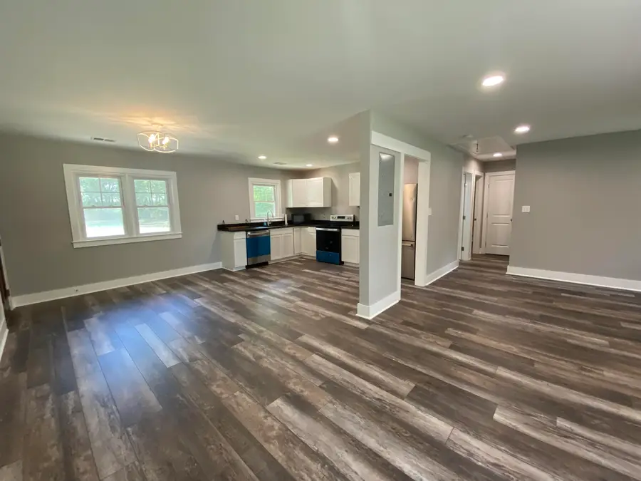 618 Boone Hill Road, Summerville, SC 29483 - Image #3