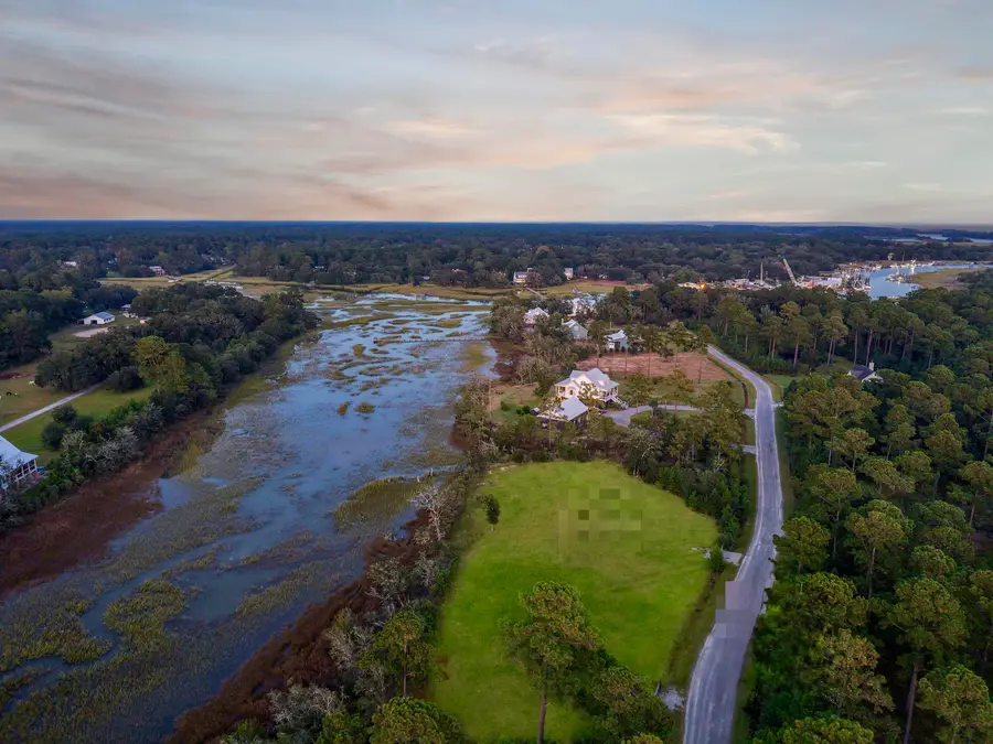 696 Broadmarsh Road, McClellanville, SC 29458 - Image #3