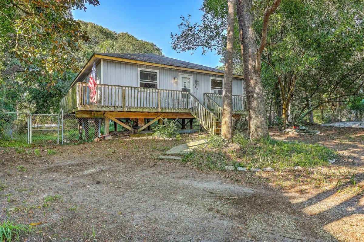 318 E Erie Avenue, Folly Beach, SC 29439 - Image #1