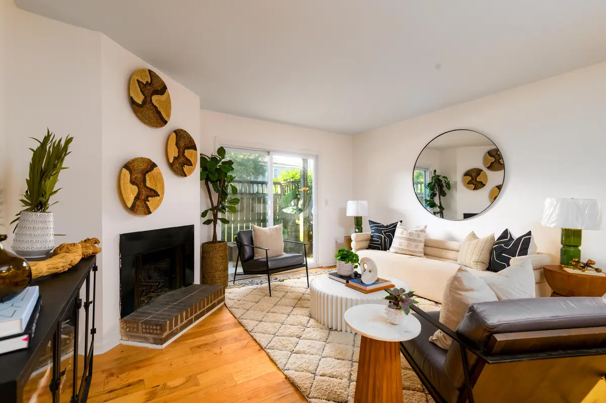 1402 Camp Road Road #10-D, Charleston, SC 29412 - Image #1