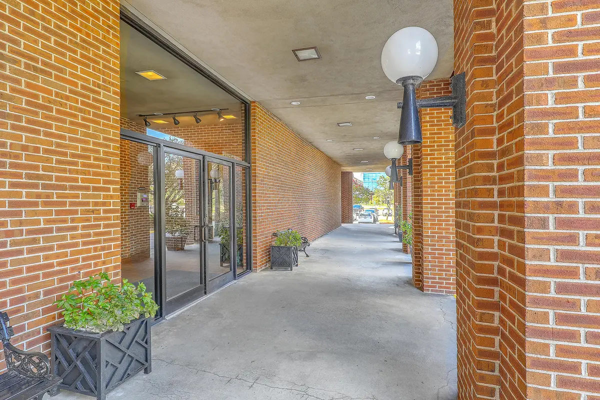 14 Lockwood Drive #7abg, Charleston, SC 29401 - Image #1