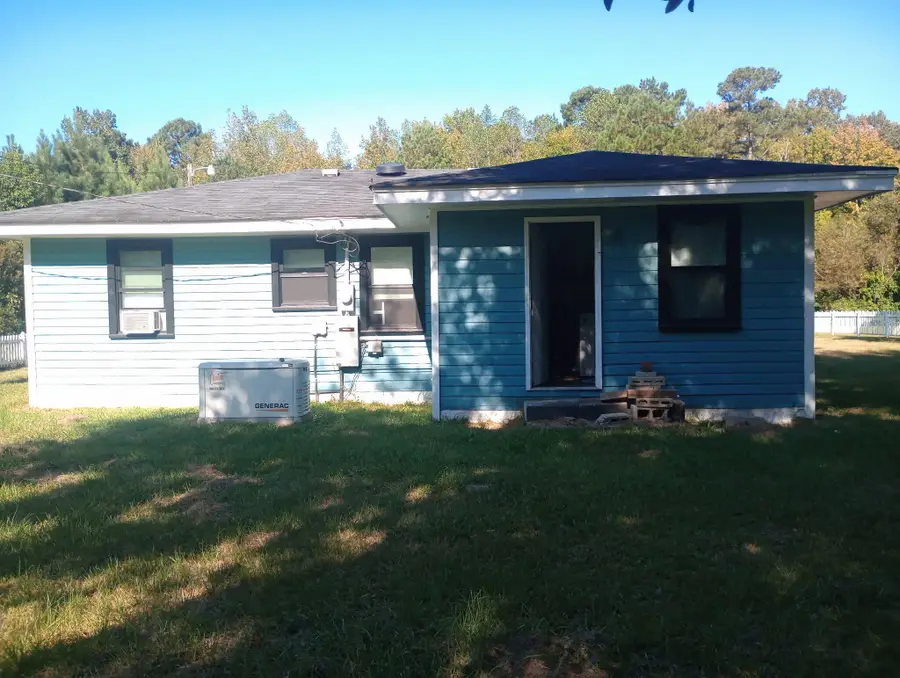 236 Julius Road, Kingstree, SC 29556 - Image #2