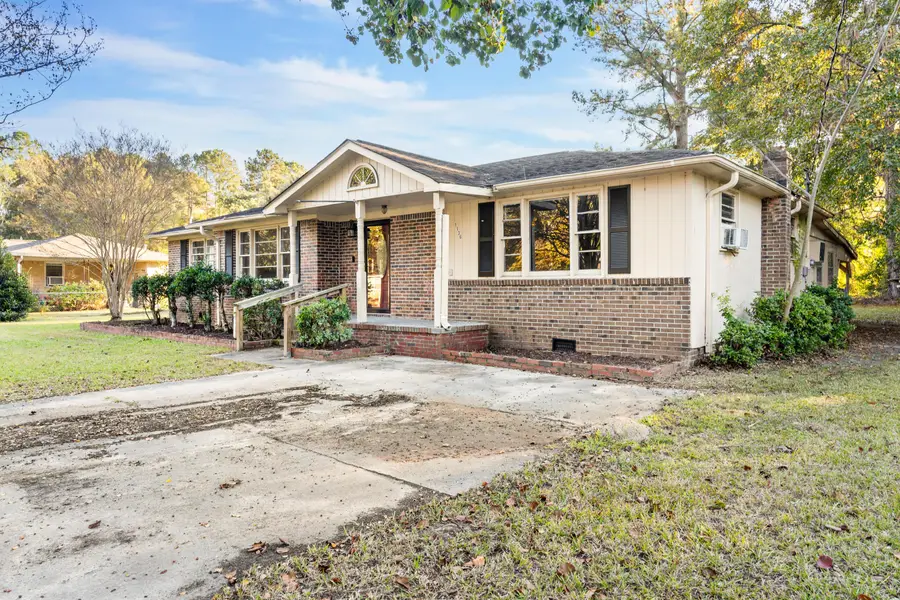 1136 Lakeshore Drive, Orangeburg, SC 29115 - Image #2