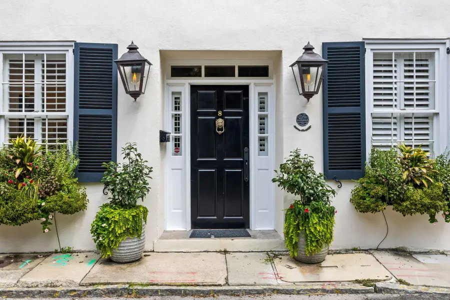 8 Elliott Street, Charleston, SC 29401 - Image #2