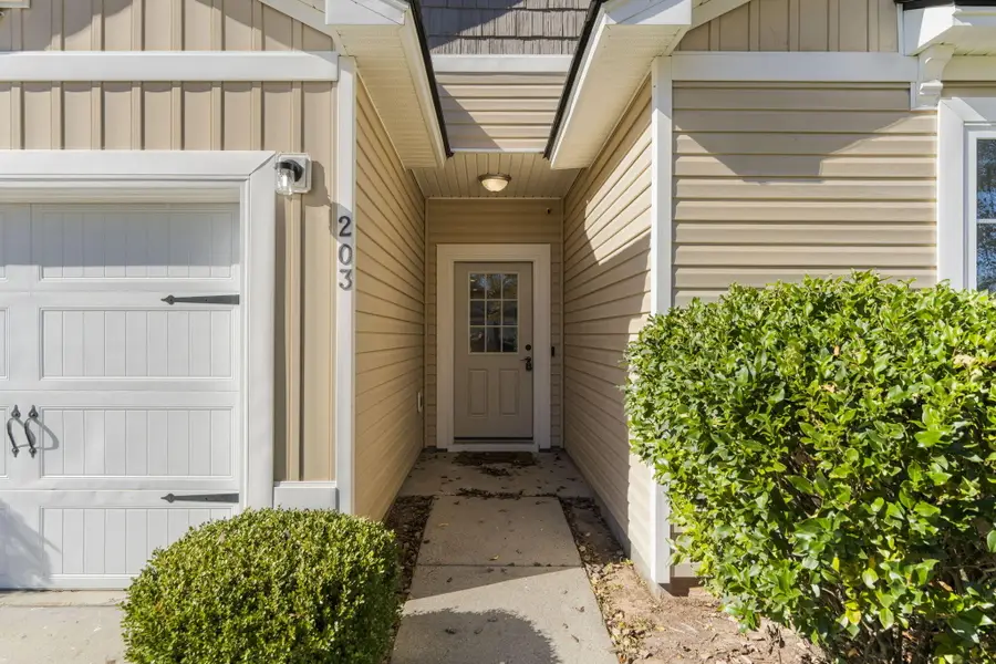 203 Summer View Road, Summerville, SC 29486 - Image #3