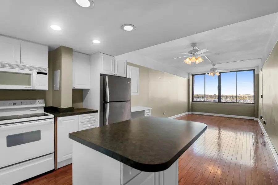 14 Lockwood Drive #4 L, Charleston, SC 29401 - Image #3