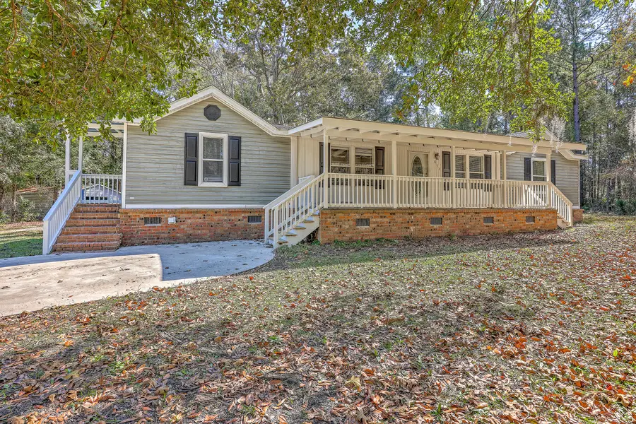 832 Laura Lane, Huger, SC 29450 - Image #2