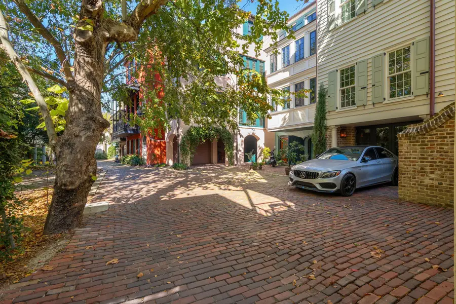 10 Catfiddle Street, Charleston, SC 29403 - Image #2