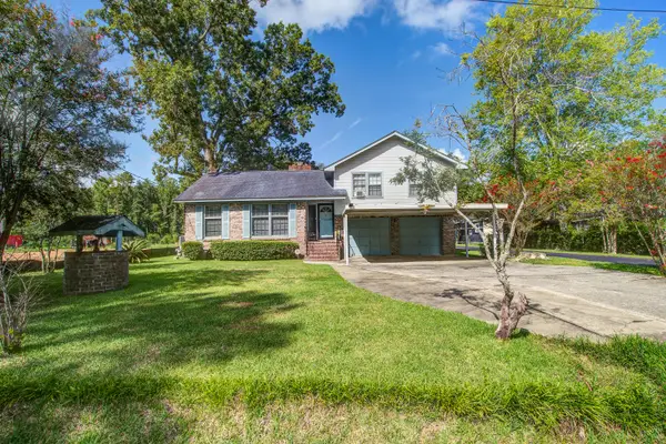 8899 Salamander Road, North Charleston, SC 29406