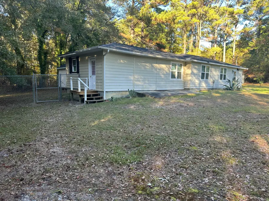 2704 Lizzie Creek Road, Summerton, SC 29148 - Image #3