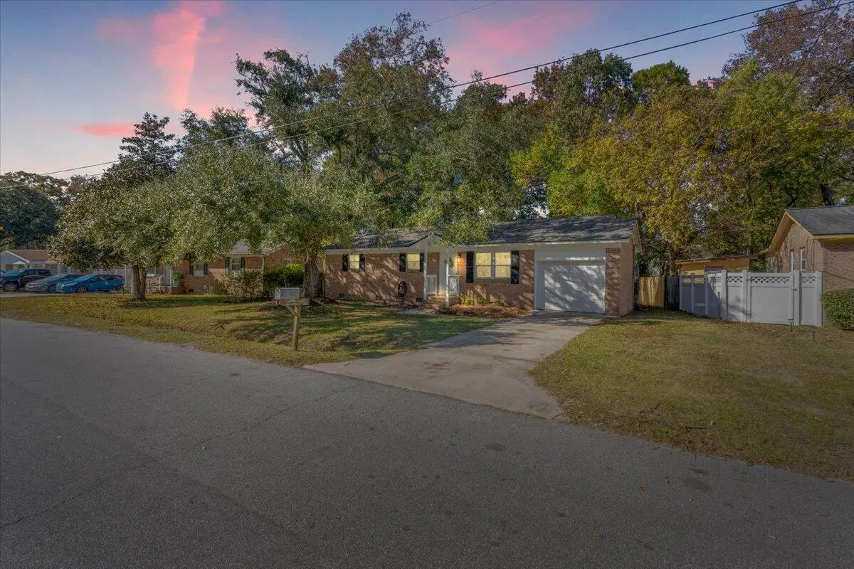 21 Pratt Street, Charleston, SC 29407 - Image #1