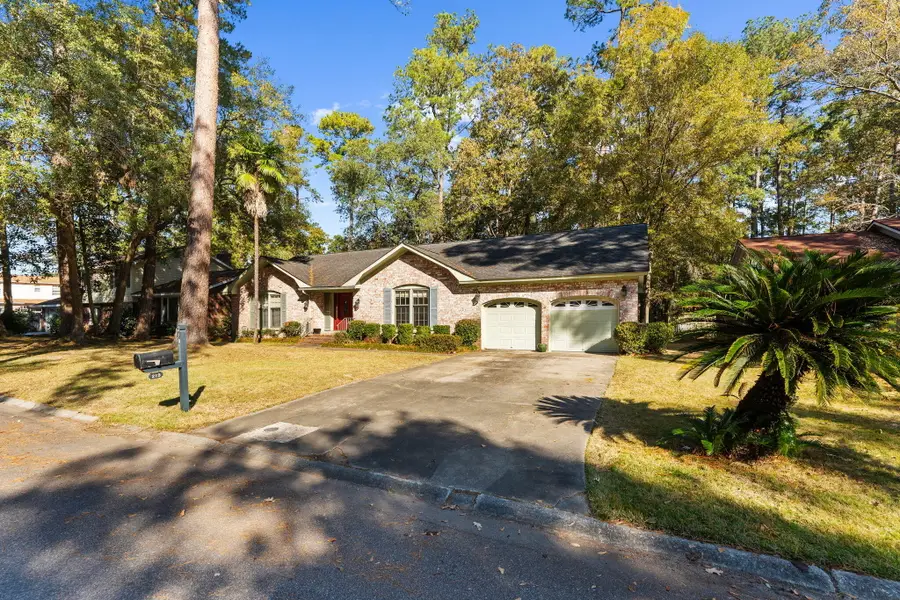 219 Runnymede Lane, Summerville, SC 29485 - Image #2