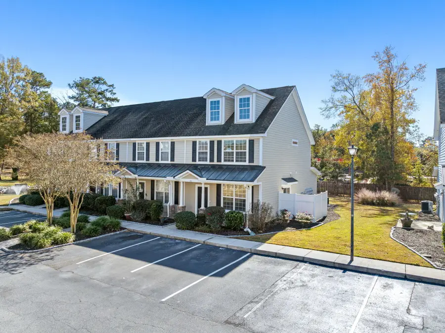 821 Hemingway Circle, Summerville, SC 29483 - Image #2