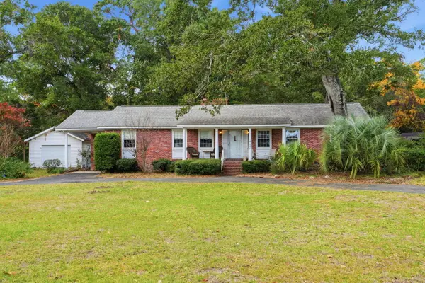 856 Robert E Lee Boulevard, Charleston, SC 29412