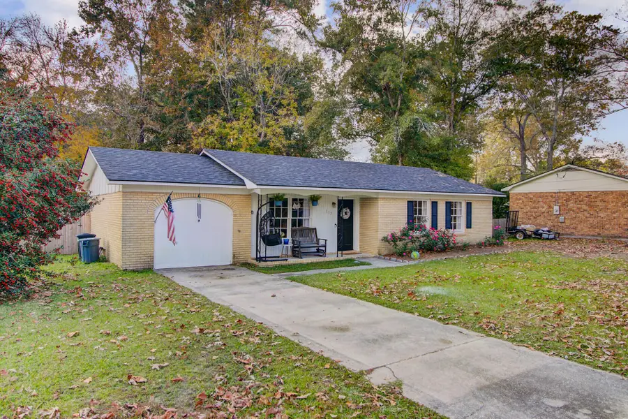 113 Sprucewood Drive, Summerville, SC 29485 - Image #3