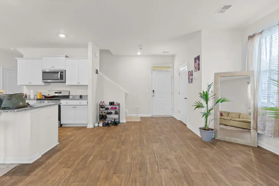 126 Lagoona Drive, Summerville, SC 29483 - Image #3