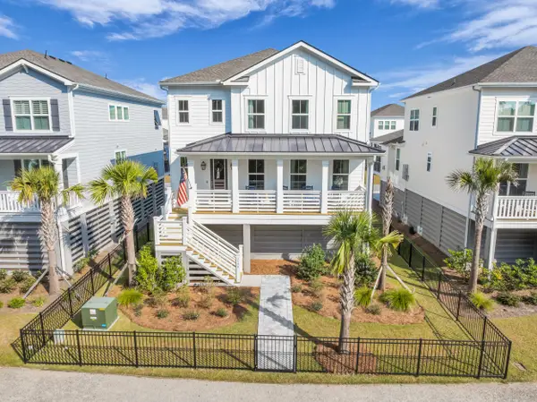 1546 N Lakeshore Drive, Mount Pleasant, SC 29466