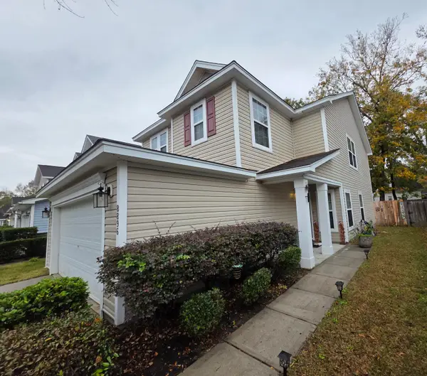 8896 Arbor Glen Drive, North Charleston, SC 29420