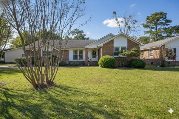 111 Sandtrap Road, Summerville, SC 29483