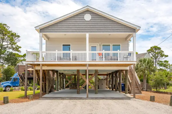 31 W 9th Street, Folly Beach, SC 29439