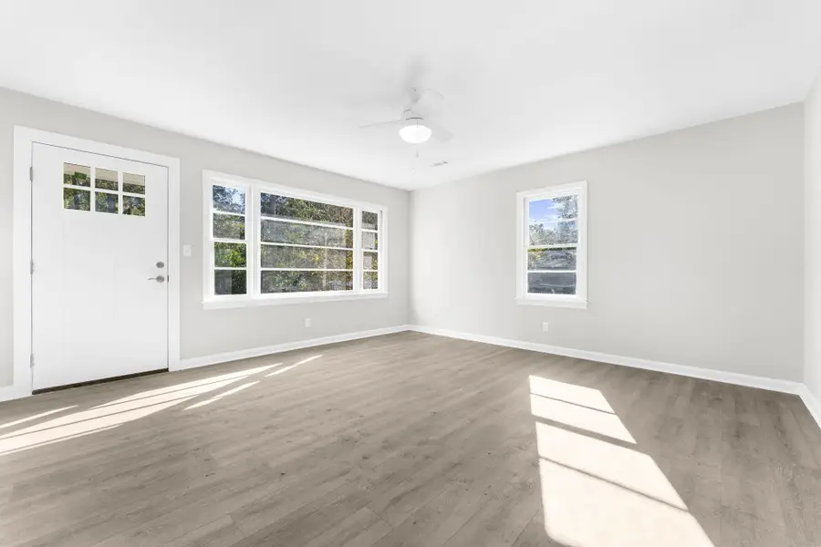 5719 Edison Avenue, North Charleston, SC 29410 - Image #3