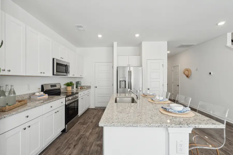 706 Ridgley Drive, Summerville, SC 29486 - Image #2