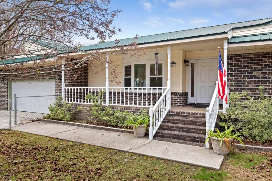 402 Chippendale Lane, Bonneau, SC 29431 - Image #3