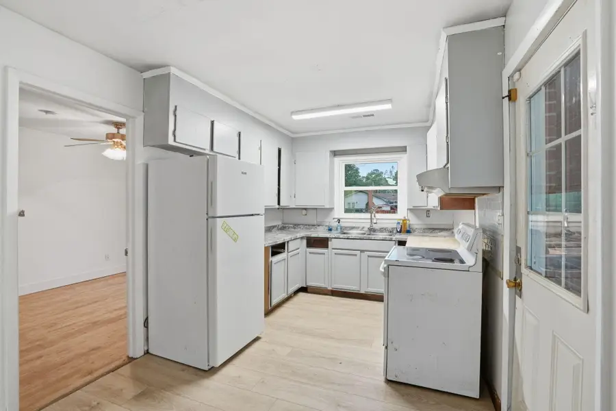 7031 Midland Drive, North Charleston, SC 29406 - Image #3