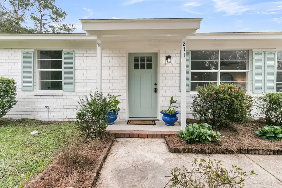 211 Gardenia Street, Summerville, SC 29483 - Image #2