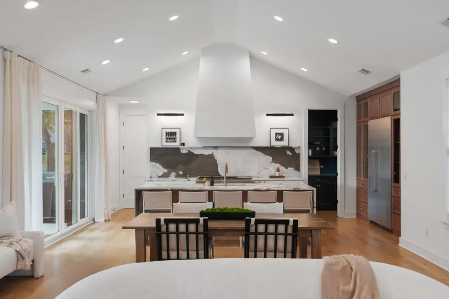 916 Kincade Drive, Mount Pleasant, SC 29464 - Image #2