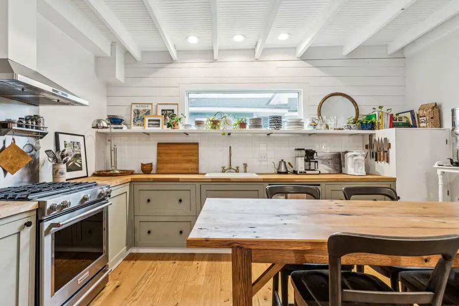 11 Dewey Street, Charleston, SC 29403 - Image #2