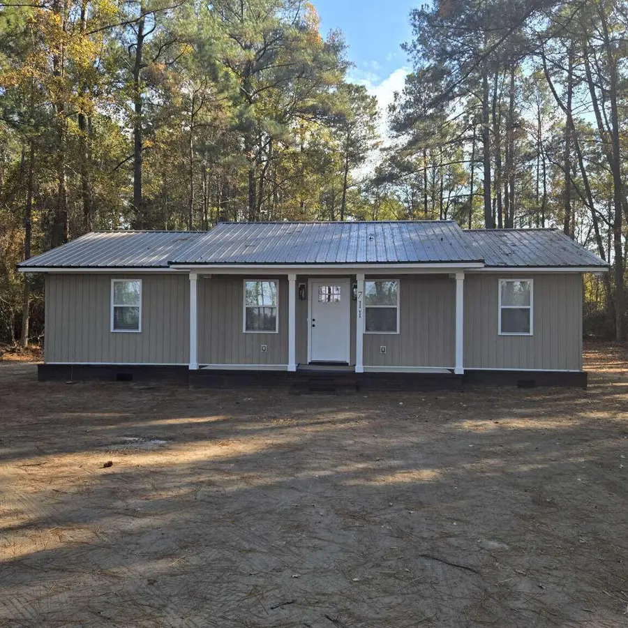 711 Rodeo Drive, Walterboro, SC 29488 - Image #2