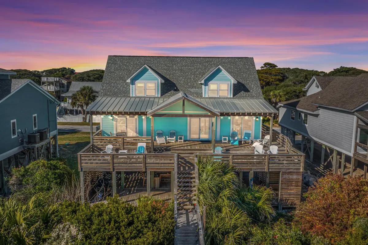 909 E Arctic Avenue, Folly Beach, SC 29439 - Image #1