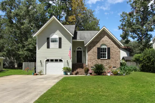 104 Excaliber Place, North Charleston, SC 29418