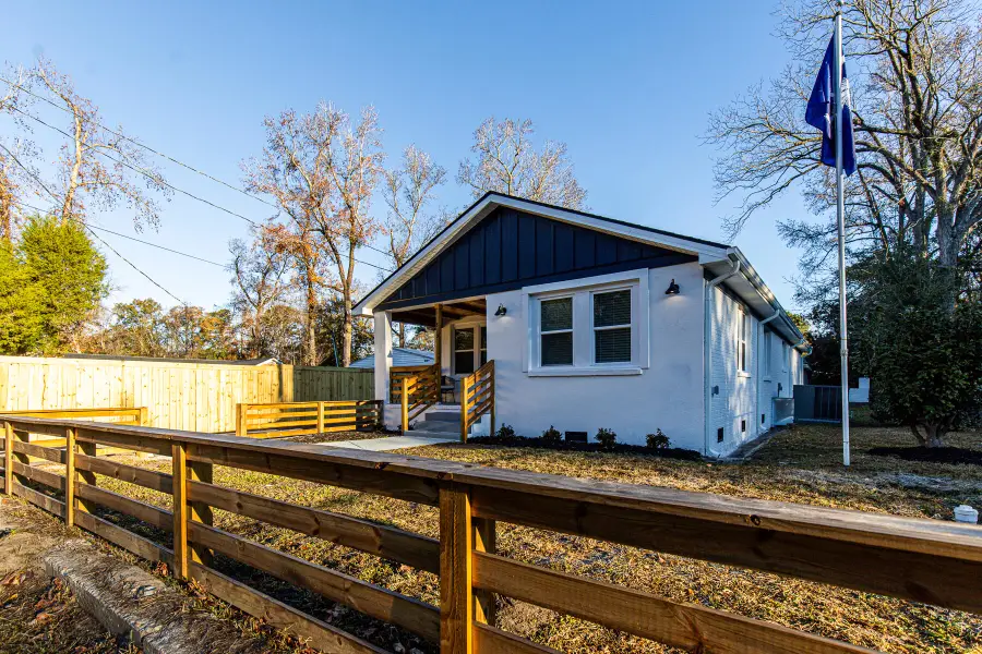 813 West 1st North Street, Summerville, SC 29483 - Image #3