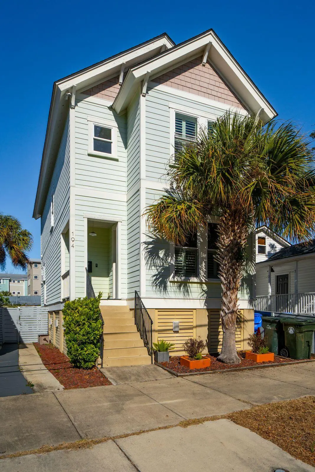 194 Fishburne Street, Charleston, SC 29403 - Image #1