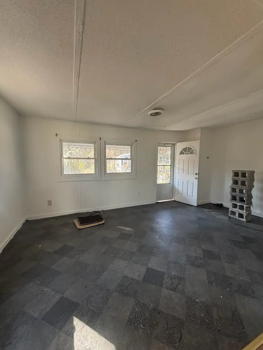 889 Chitwood Street, Orangeburg, SC 29115 - Image #2