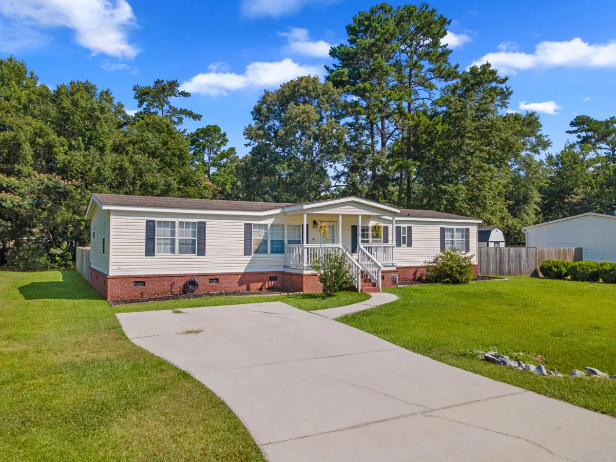 126 Fall Creek Boulevard, Summerville, SC 29483 - Image #1