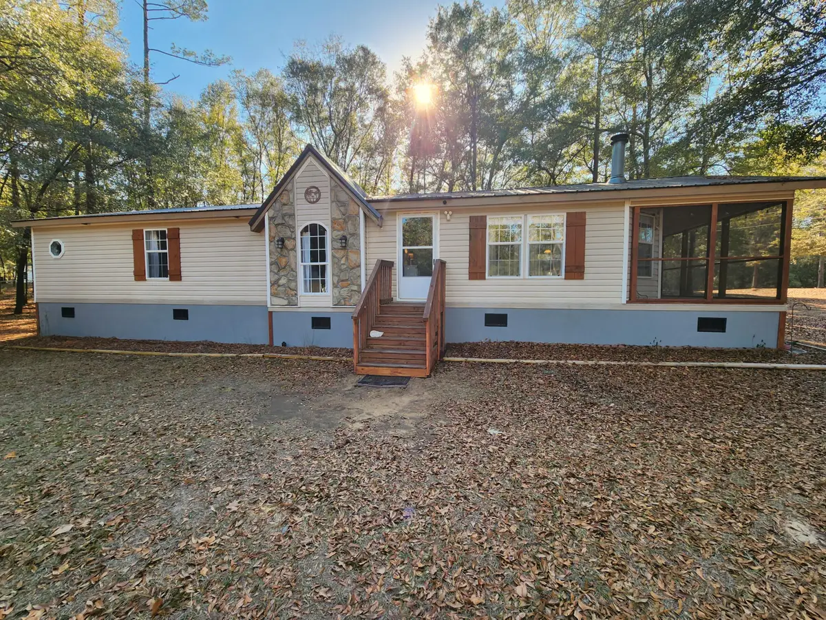 1012 Princess Trace Circle, Summerton, SC 29148 - Image #1