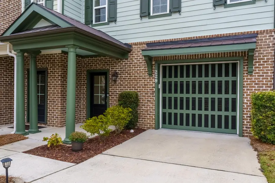 229 Slipper Shell Court, Mount Pleasant, SC 29464 - Image #2