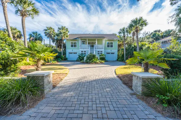 211 W Hudson Avenue, Folly Beach, SC 29439