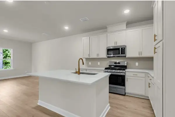 5038 Blackberry Lane Lane, Ravenel, SC 29470