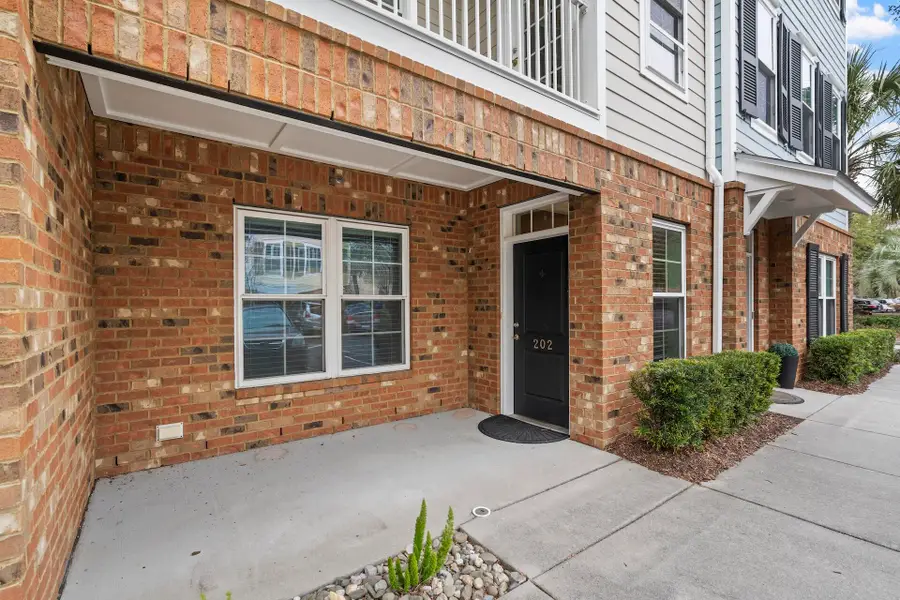 656 Coleman Boulevard #202, Mount Pleasant, SC 29464 - Image #2