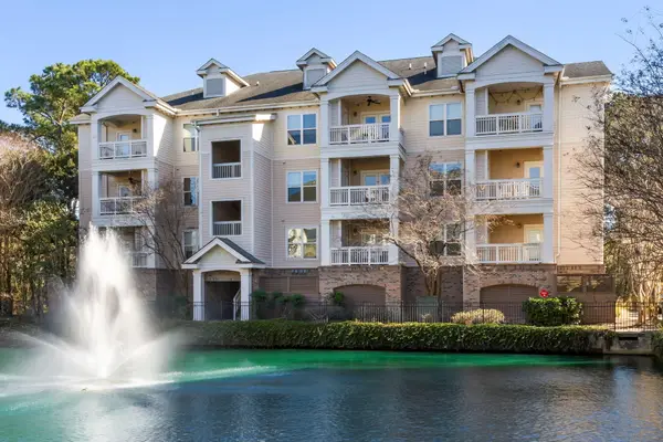 2244 Ashley Crossing Drive #533, Charleston, SC 29414