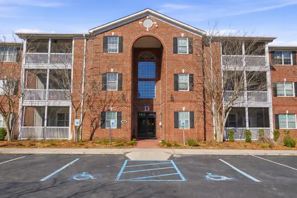 1533 Cambridge Lakes Drive #203d, Mount Pleasant, SC 29464