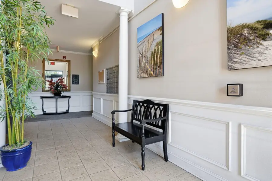 1533 Cambridge Lakes Drive #203d, Mount Pleasant, SC 29464 - Image #3