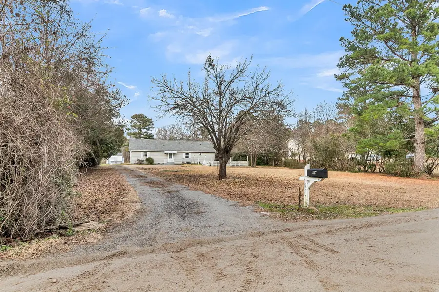 1677 Clearview Drive, Manning, SC 29102 - #3