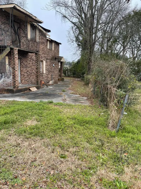 1865 E Montague Avenue, North Charleston, SC 29405